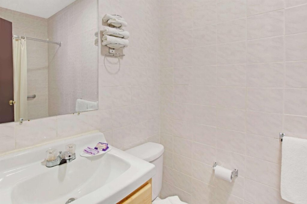 Knights Inn Pine Brook Image 34